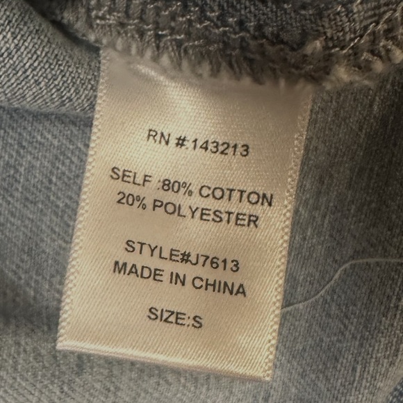 Lov Mor Denim Shacket Size Small Blue Oversized Button Down Front Collared Neck - Picture 13 of 15